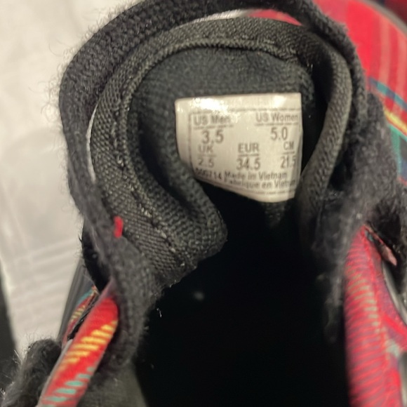 Vans Women’s Plaid Low Top Shies Size 5 - Picture 6 of 6